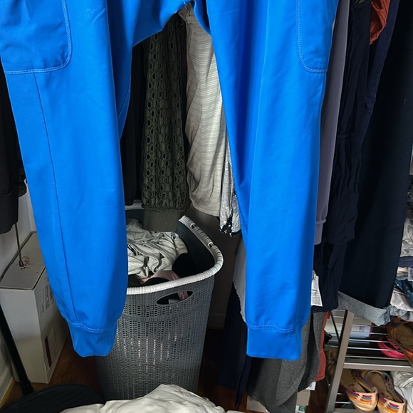 Dickies X-Large royal blue scrub jogger. Used in good condition. - Picture 3 of 7